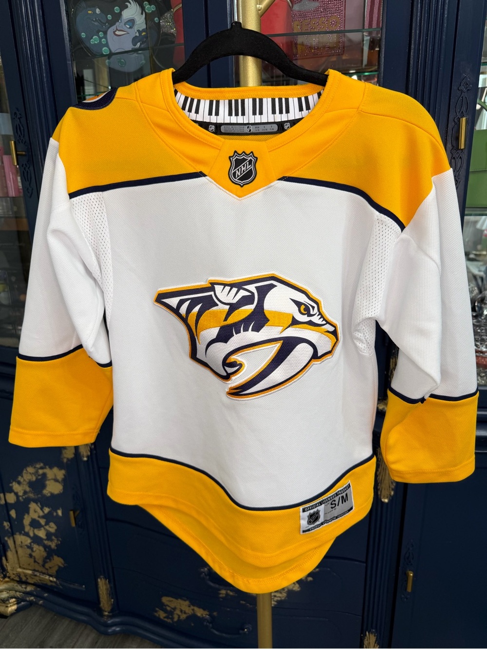 Nashville Predators Youth S/M Away Hockey Jersey - Fanatics White/Gold